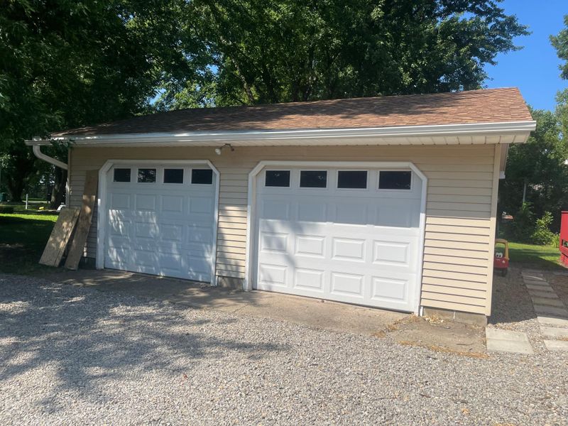 1170 2nd Ave SW, Wells, MN 56097