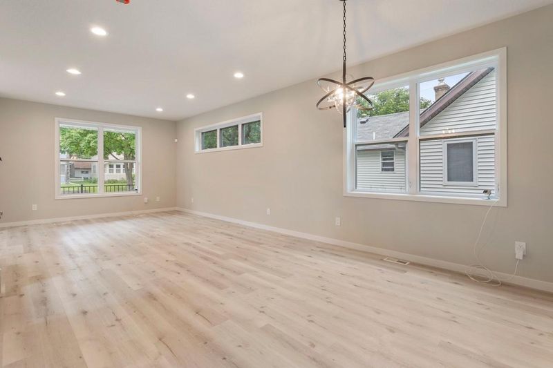 4754 Camden Ave N, Minneapolis, MN 55430