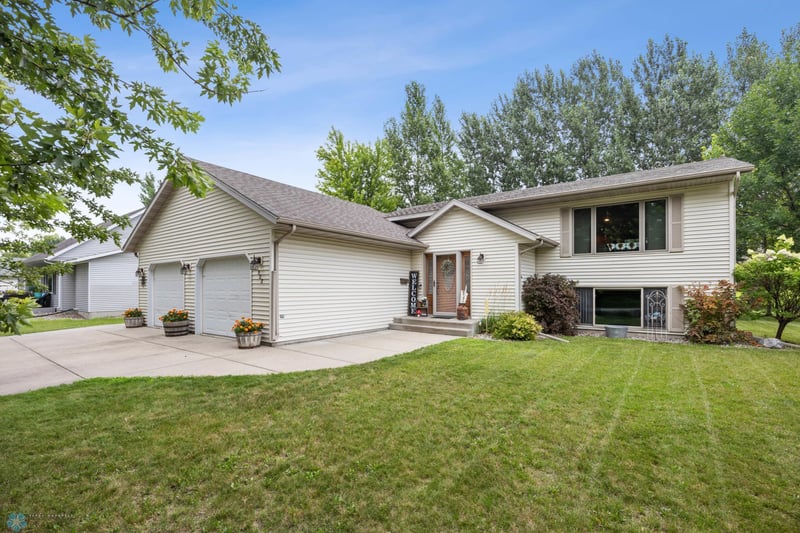 922 Lund Ave S, Glyndon, MN 56547