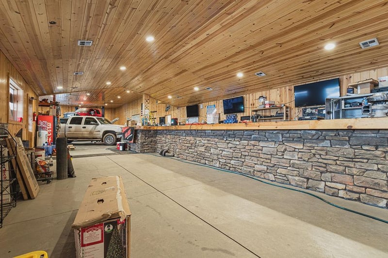 54319 Forest Blvd, Rush City, MN 55069