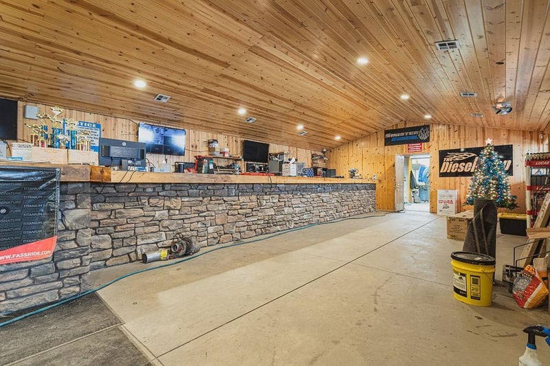 54319 Forest Blvd, Rush City, MN 55069