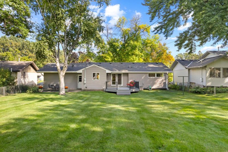544 Riviera Dr, New Brighton, MN 55112