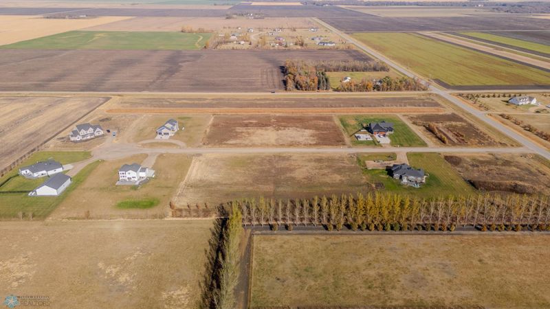 3887 79th Ave N, Moorhead, MN 56560