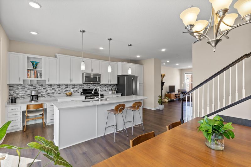 4025 River Valley Way, Eagan, MN 55122