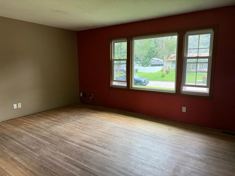 12016 7th St NE, Blaine, MN 55434