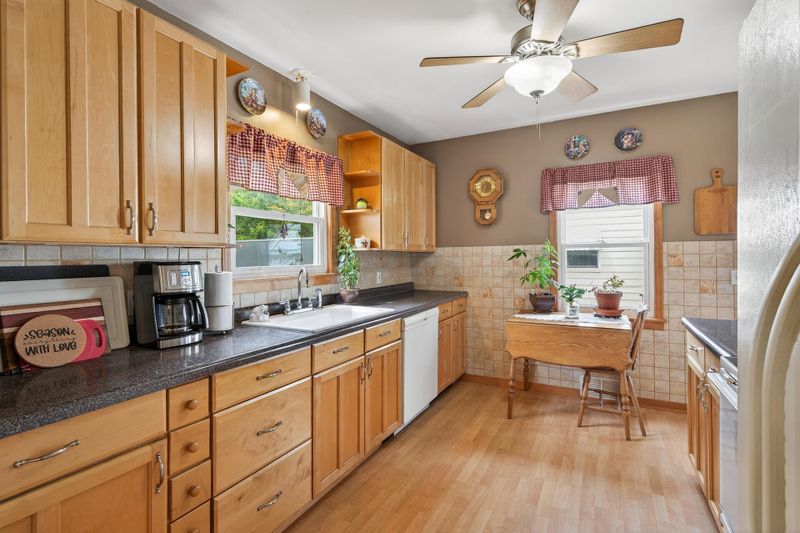 109 S Elm St, Chaska, MN 55318