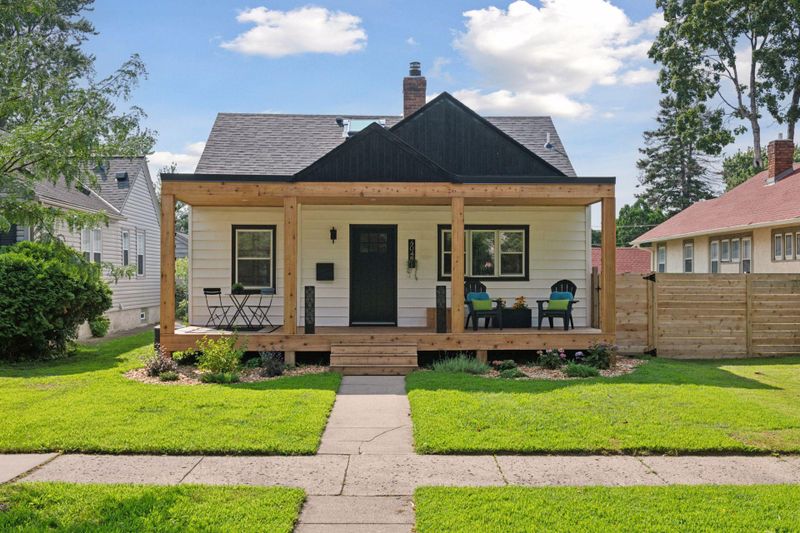 6048 Clinton Ave, Minneapolis, MN 55419