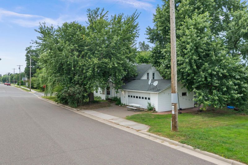 322 S Pine St, Grantsburg, WI 54840