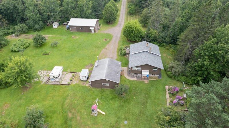 3696 Lindahl Rd, Hermantown, MN 55810