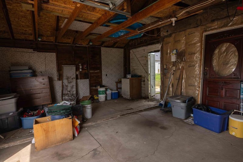 105 Park Ave NW, Elysian, MN 56028