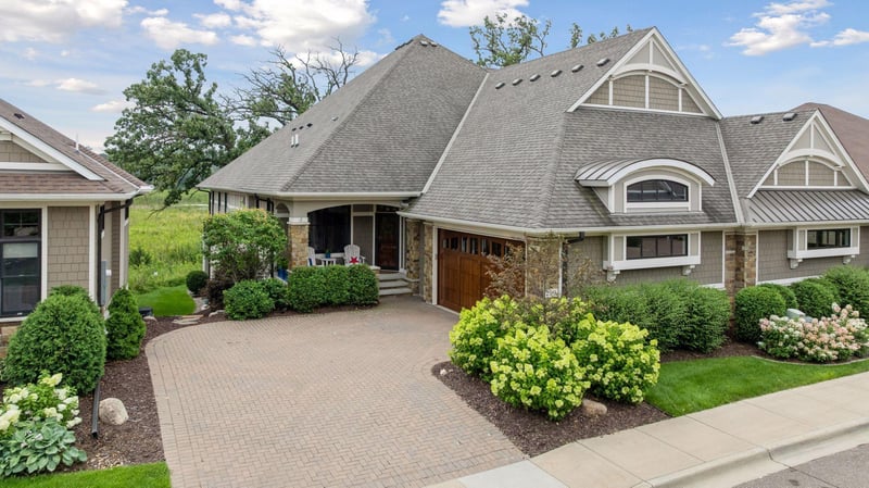 299 Bellwether Pa, Minnetonka, MN 55391