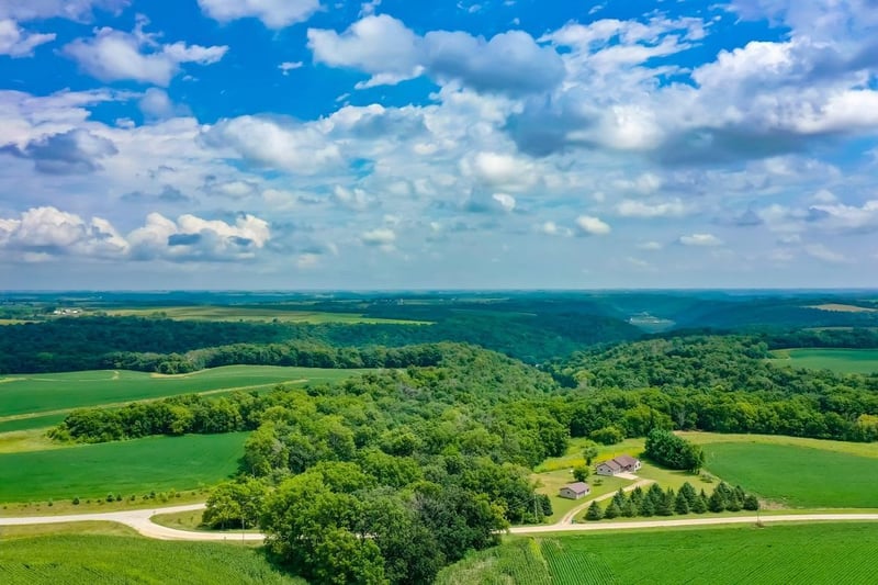 32004 Hemmingway Rd, Lewiston, MN 55952