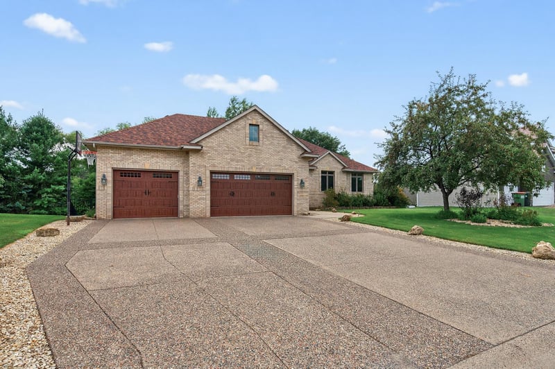 1380 126th Ave NW, Coon Rapids, MN 55448