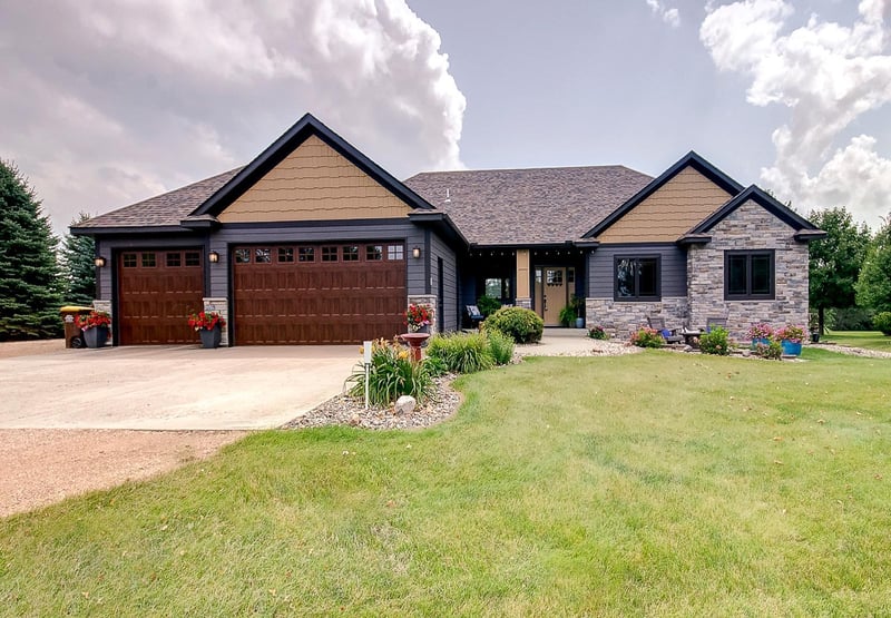 15229 Leander Ln, Montgomery, MN 56069