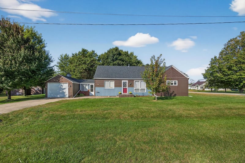 504 Minnesota St, Ostrander, MN 55961