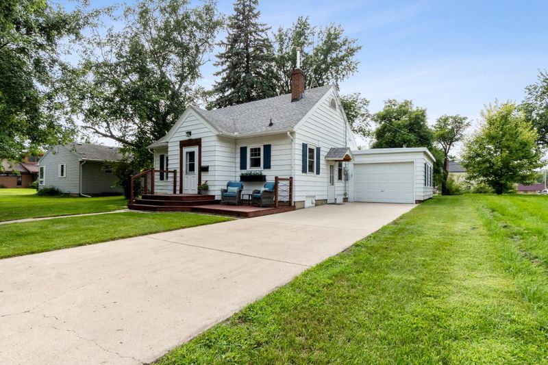 1118 Hawthorne St, Alexandria, MN 56308
