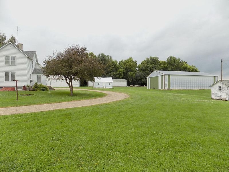 21599 170th St, Sleepy Eye, MN 56085