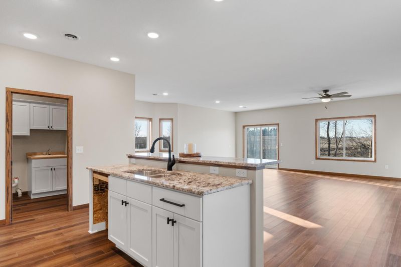 1227 21st St SW, Faribault, MN 55021