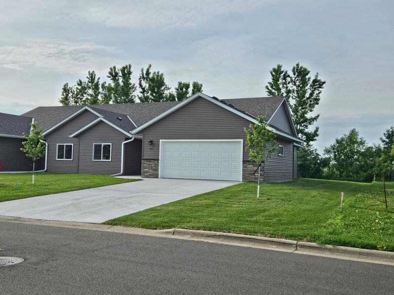 1231 21st St SW, Faribault, MN 55021