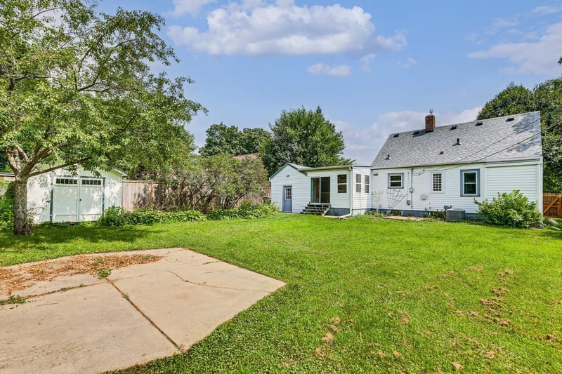 1781 Tatum St, Falcon Heights, MN 55113