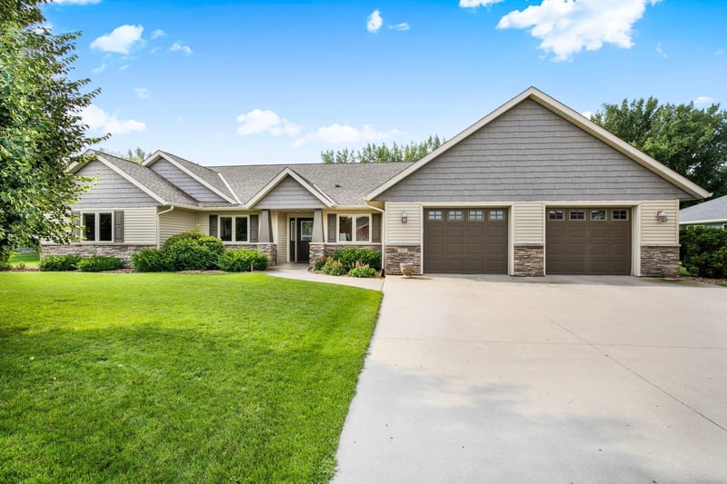 217 7th Ave NE, Clara City, MN 56222