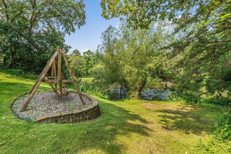 2725 Park Dr, Saint Cloud, MN 56303
