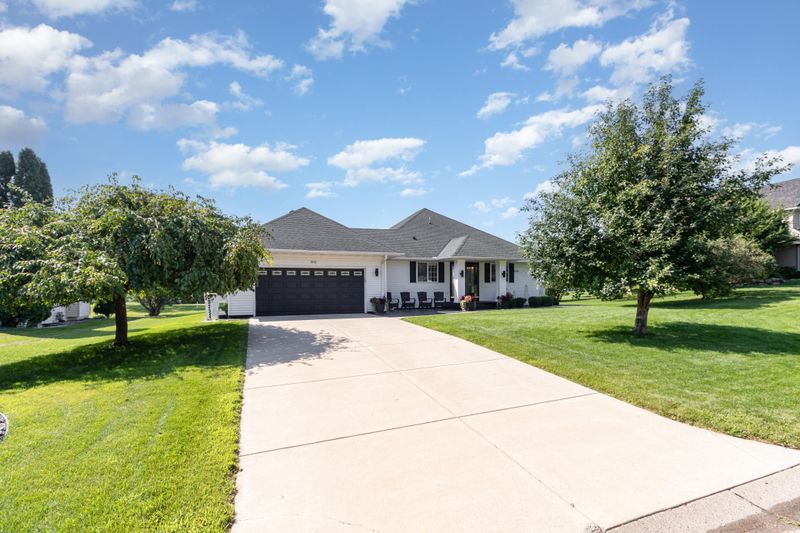 302 18th St S, Buffalo, MN 55313