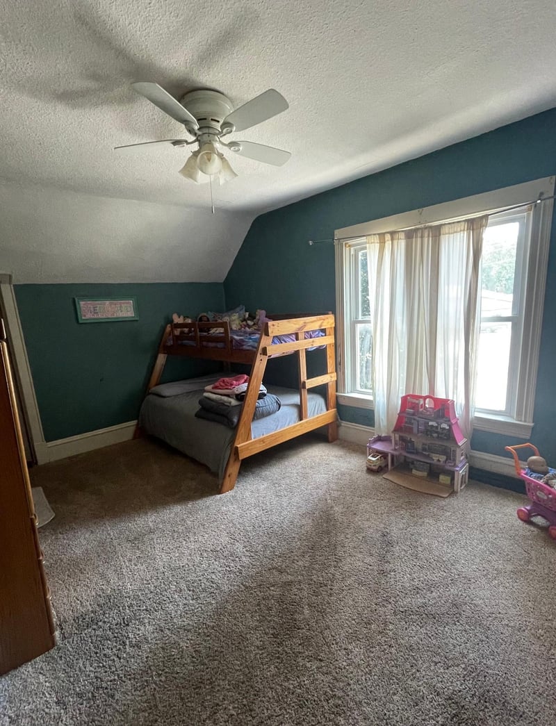 212 4th St N, Kandiyohi, MN 56251
