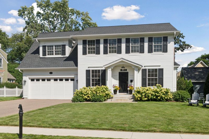 4227 Oakdale Ave S, Edina, MN 55416