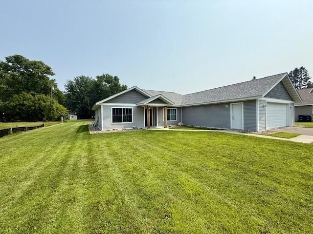 309 12th St SW, Little Falls, MN 56345