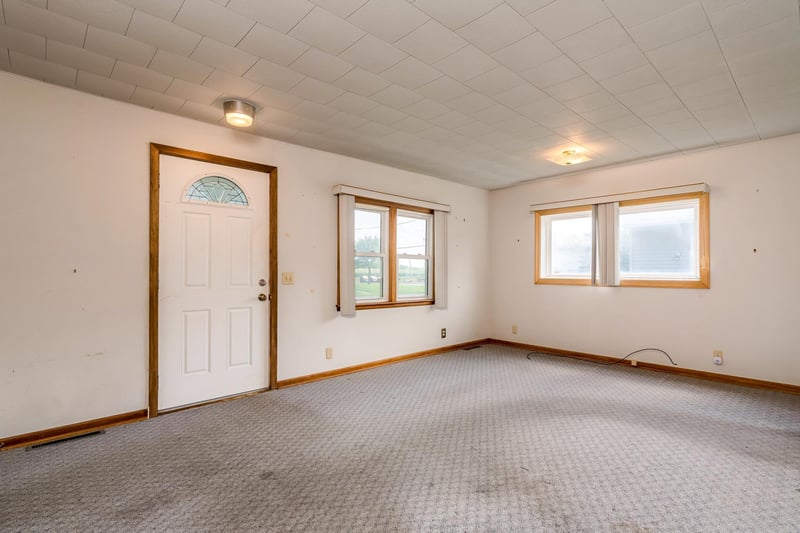 708 2nd St S, Ellendale, MN 56026