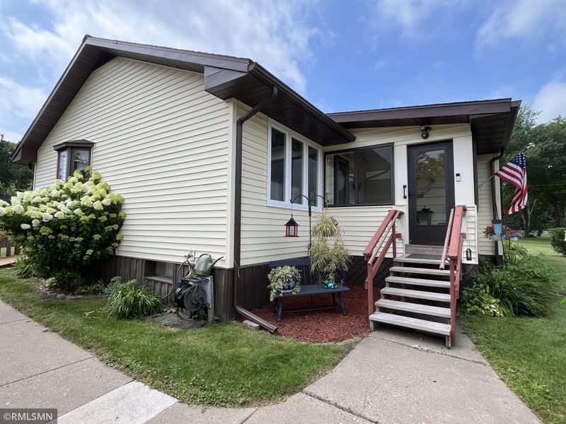 303 Pacific St SE, Aitkin, MN 56431