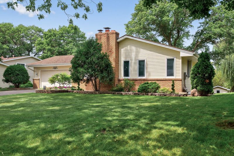12218 Unity St NW, Coon Rapids, MN 55448