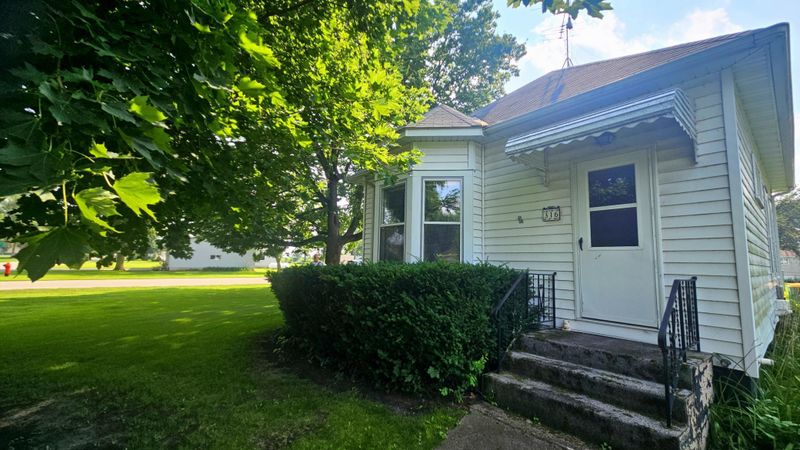 316 Garfield St S, Beardsley, MN 56211