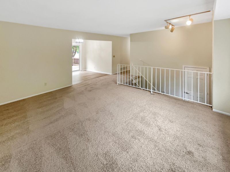 4615 Carolyn Ln, White Bear Lake, MN 55110