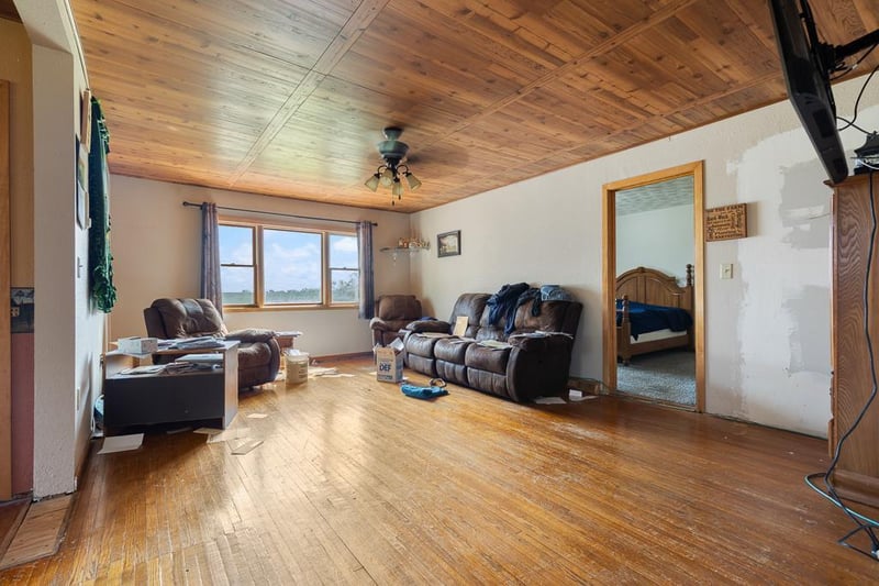 2034 205th Ave, Tracy, MN 56175