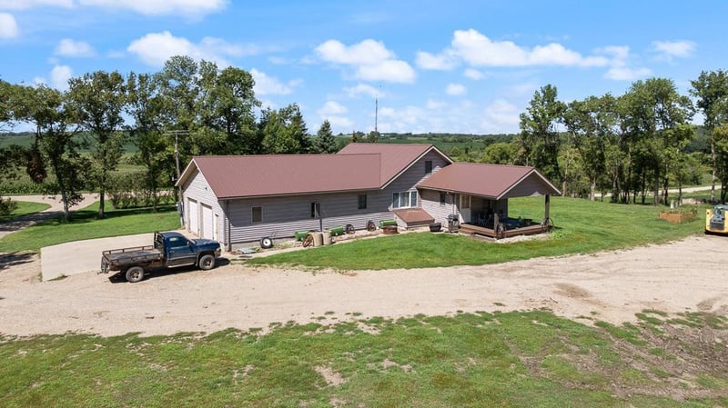 2034 205th Ave, Tracy, MN 56175