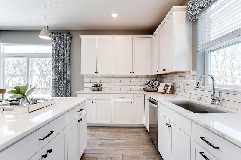 23727 Ashbury Dr, Rogers, MN 55374