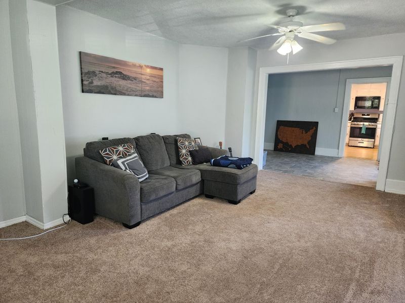 926 6th St SW, Willmar, MN 56201