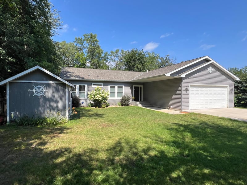 28298 Northern Lights Dr, Garrison, MN 56450