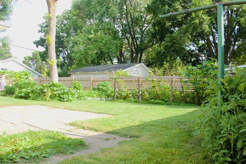 408 Mary Ave, Willmar, MN 56201