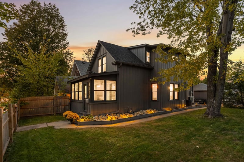 951 Front Ave, Saint Paul, MN 55103
