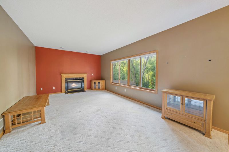 6189 Upper Afton Rd, Woodbury, MN 55125