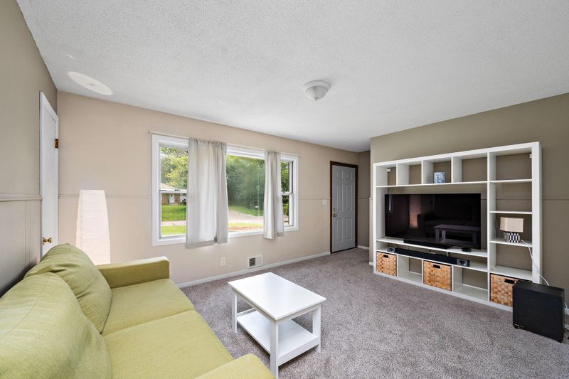 9328 6th St NE, Blaine, MN 55434
