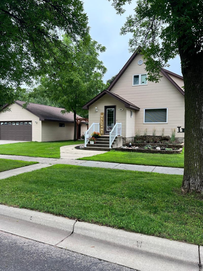 620 5th Ave, Madison, MN 56256