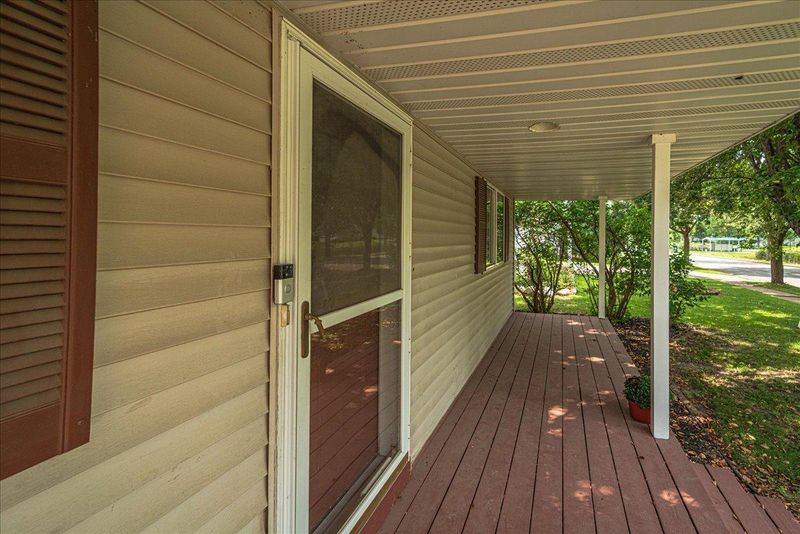 905 Spruce St, Farmington, MN 55024