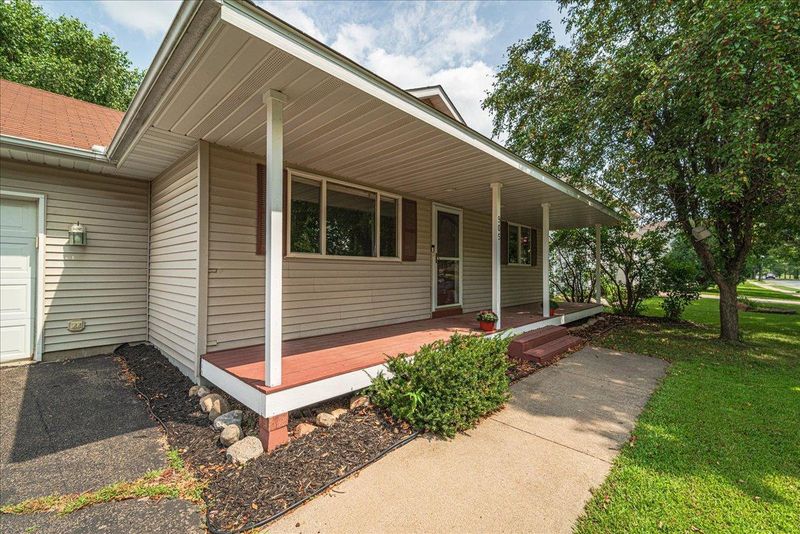 905 Spruce St, Farmington, MN 55024