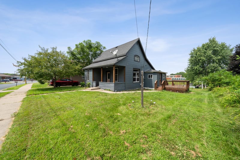 407 3rd Ave, Osceola, WI 54020