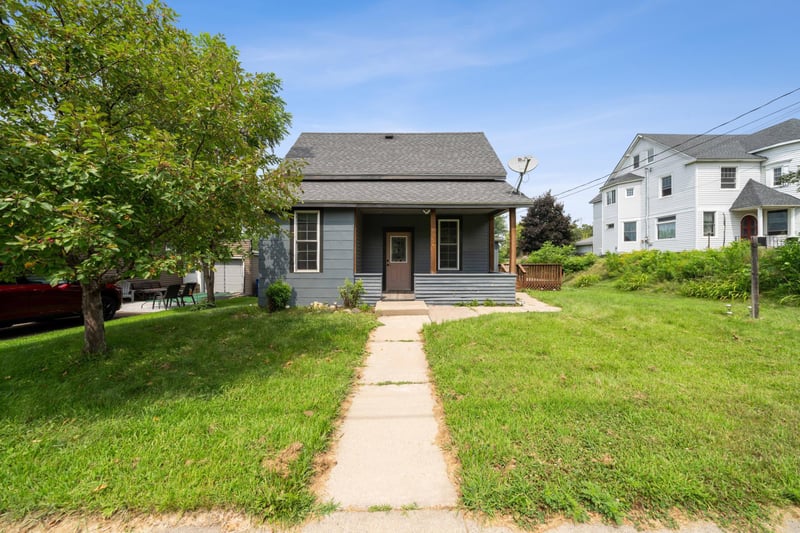 407 3rd Ave, Osceola, WI 54020