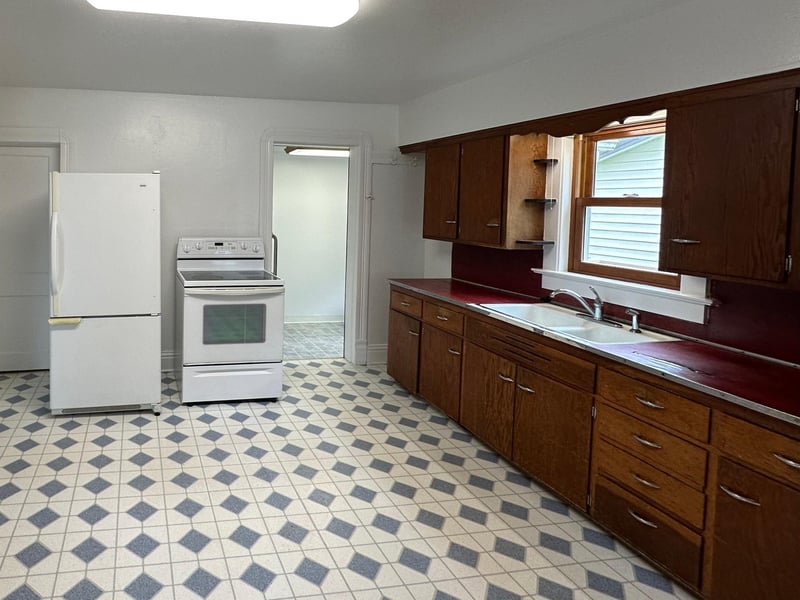 101 Center St, Ostrander, MN 55961